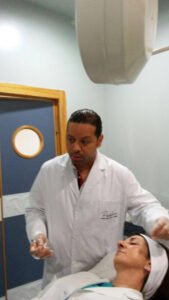 clinica virgen - Dr. Alejandro Acuña