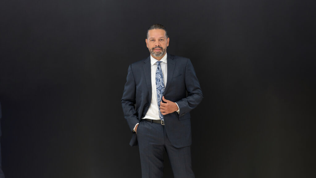 2025 Alejandro 32 - Dr. Alejandro Acuña