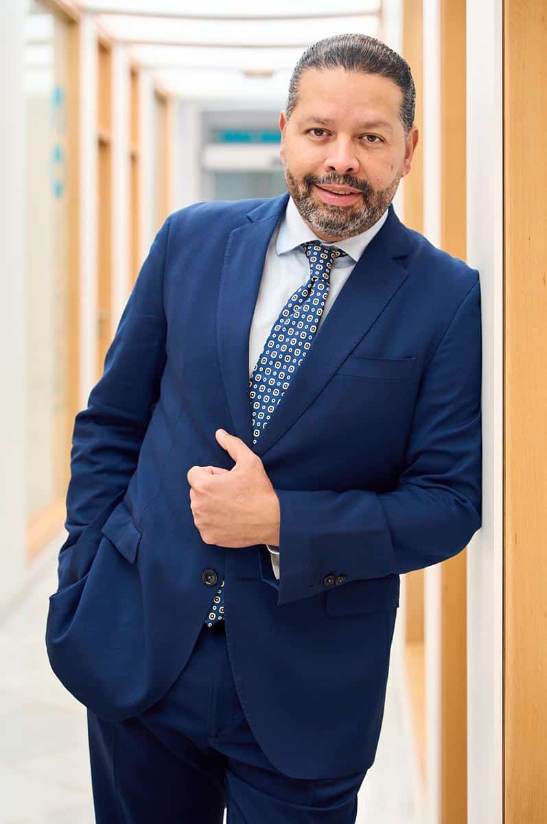 DR ALEJANDRO ACUNA 2025 2 - Dr. Alejandro Acuña