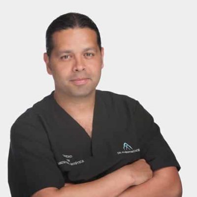 doctor alejandro acuña pionero en Lipo VASER en España
